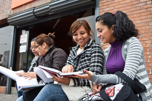 Jóvenes estudiantes del Perú