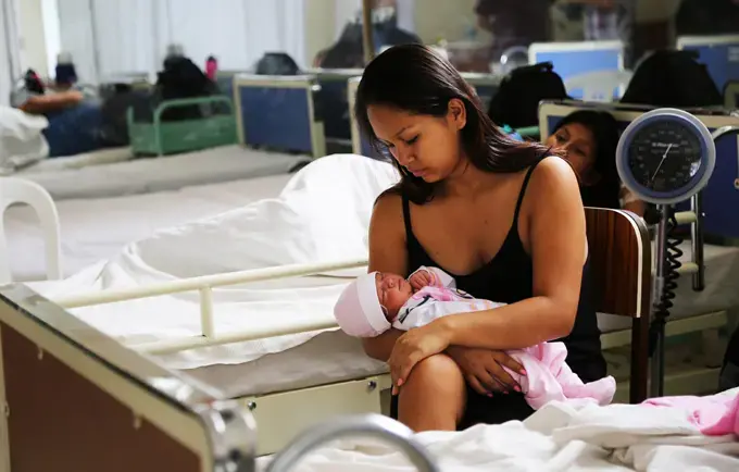 Profesionales de salud fortalecen sus capacidades para atender salud reproductiva de mujeres damnificadas por el Niño Costero