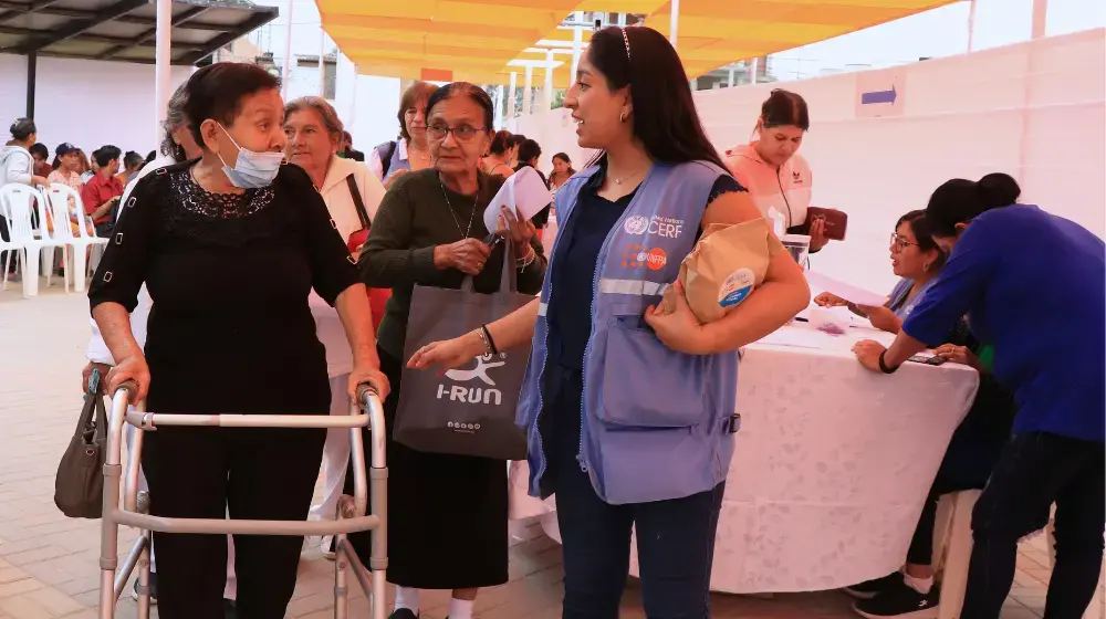 Piura: en feria entregan 325 kits de dignidad para mujeres afectadas por crisis climática